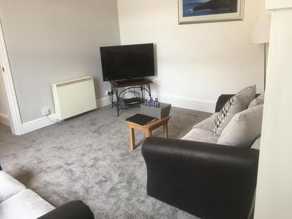 Flat 2 Opposite Travel Lodge Colwyn Bay Exterior foto